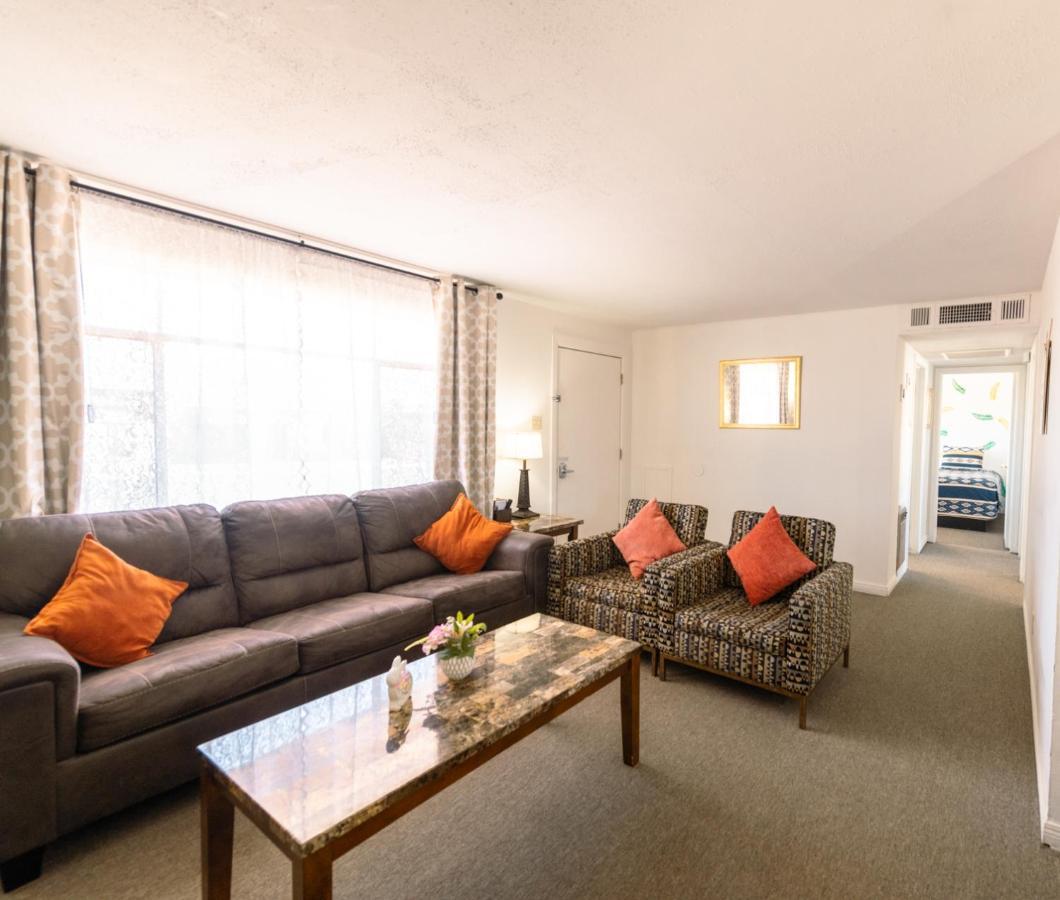1 Or 3 Bedroom Apartment With Full Kitchen Page Eksteriør billede