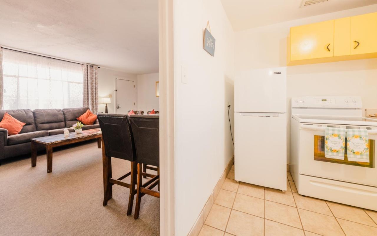1 Or 3 Bedroom Apartment With Full Kitchen Page Eksteriør billede